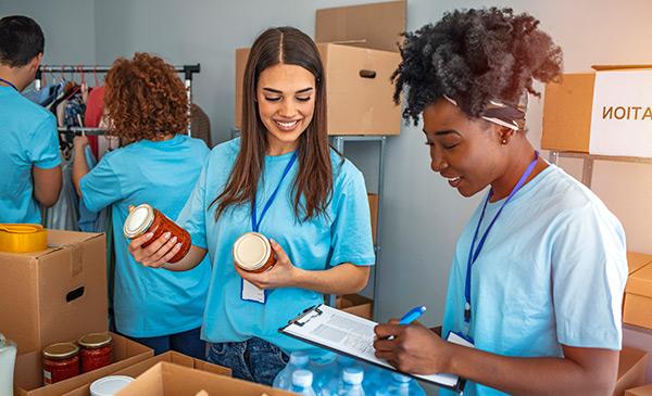 food bank volunteers